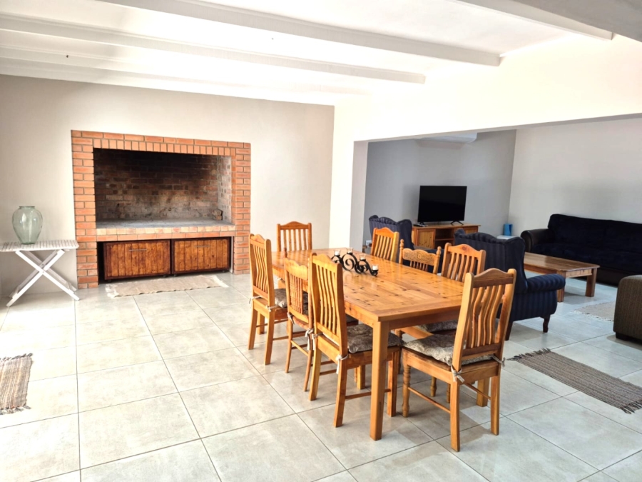 5 Bedroom Property for Sale in Panorama Western Cape